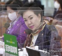 최영희 "마약류관리법 위반 업무정지중 처방 35건…처벌도 약해"