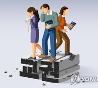 전북교사노조 "학생들 살해 협박에 교사 방검복 입고 출근"