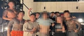 금품갈취·불법 도박장 개설 일당 12명 구속